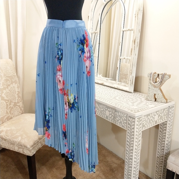 🍒NWT🍒 TED BAKER ASYMMETRICAL PLEATED SKIRT - Picture 2 of 11